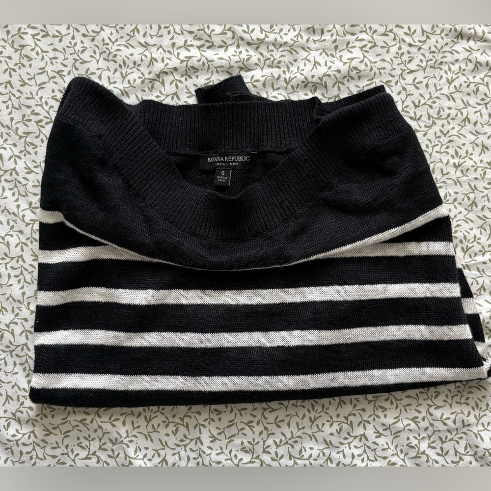 Banana Republic Black and White Striped Sweater 100% Linen